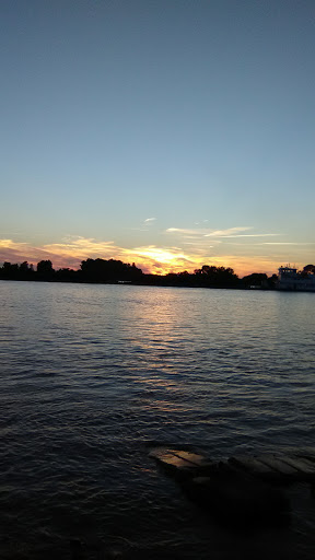 Tobacco Shop «Marina Pointe Tobacco Outlet», reviews and photos, 1827 Waterworks Rd, Evansville, IN 47713, USA