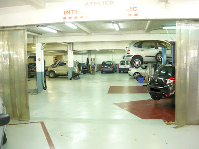 Axial Central Garage Adhérent