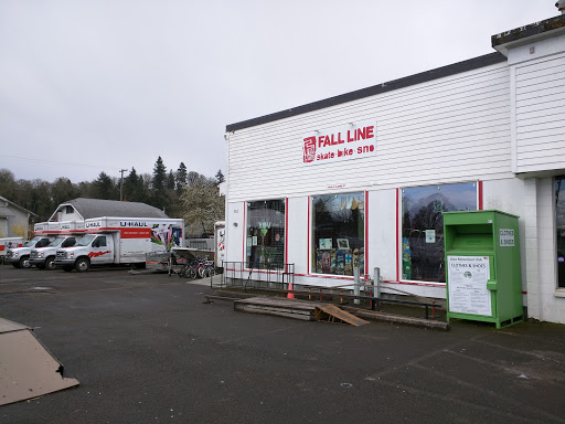 Skate Shop «Fall Line», reviews and photos, 302 Lewis St, Silverton, OR 97381, USA