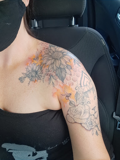 Tattoo Shop «Legacy Blue Tattoo Studio», reviews and photos, 39318 US Hwy 19 N, Tarpon Springs, FL 34689, USA