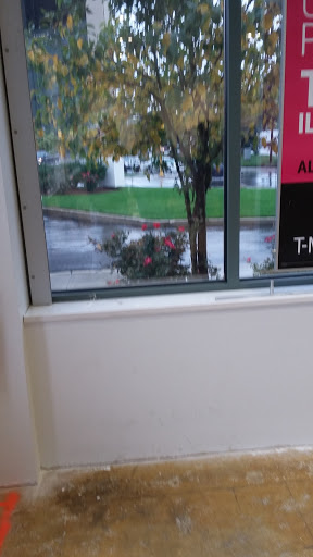 Cell Phone Store «T-Mobile», reviews and photos, 3 Everett St, Revere, MA 02151, USA