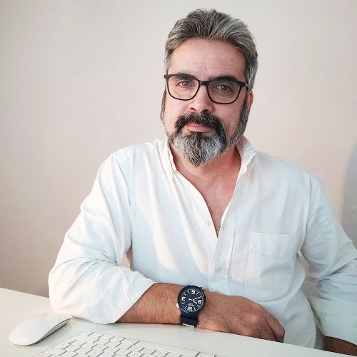 Consultor de Marketing Digital // António de Castro - Matosinhos