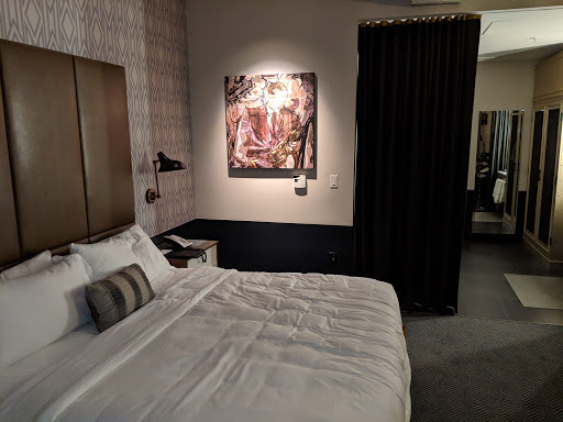 Hotel «Watermark Baton Rouge», reviews and photos, 150 3rd St, Baton Rouge, LA 70801, USA