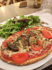 Plats et boissons du Pizzeria Ciné Pizza à Six-Fours-les-Plages - n°3