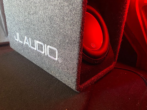 Car Stereo Store «Soundbytes Automotive Electronics,Inc», reviews and photos, 328 W N Ave, Northlake, IL 60164, USA