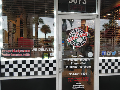 Italian Restaurant «The Garlic Knot», reviews and photos, 5073 N Dixie Hwy, Oakland Park, FL 33334, USA