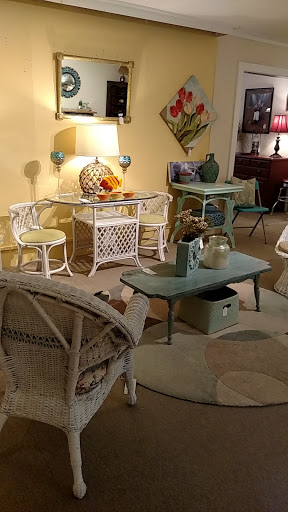 Consignment Shop «What A Find», reviews and photos, 154 Huttleston Ave, Fairhaven, MA 02719, USA