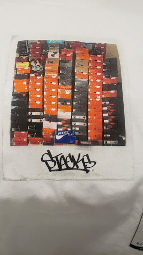 Sporting Goods Store «Nike Factory Store», reviews and photos, 20 City Blvd W #617, Orange, CA 92868, USA