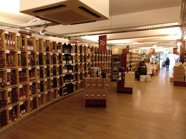 Kommentare und Rezensionen über Weinkeller Zürich-Enge, Mövenpick Wein Schweiz AG