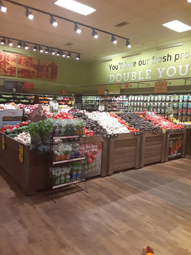 Grocery Store «Hannaford Supermarket», reviews and photos, 19 Clifton Country Rd Suite 16, Clifton Park, NY 12065, USA