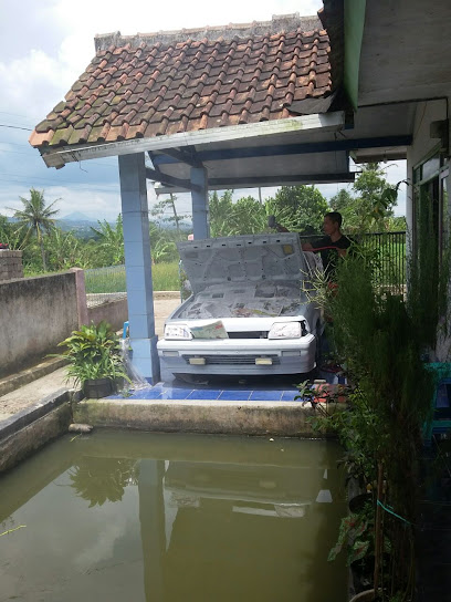 Dianlambos Garage - Kertajaya, Bandung