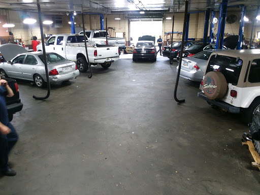 Auto Repair Shop «Roswell Auto Center», reviews and photos, 10700 Alpharetta Hwy, Roswell, GA 30076, USA