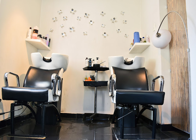 Hair Line Ltda. - Peluquería