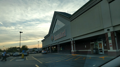 Grocery Store «Hannaford Supermarket», reviews and photos, 193 Boston Post Rd W, Marlborough, MA 01752, USA