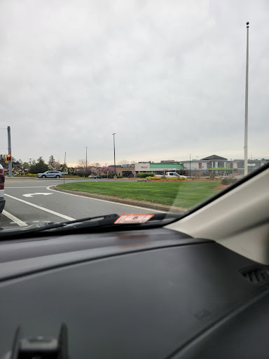 Grocery Store «Stop & Shop», reviews and photos, 40 Franklin Village Drive, Franklin, MA 02038, USA