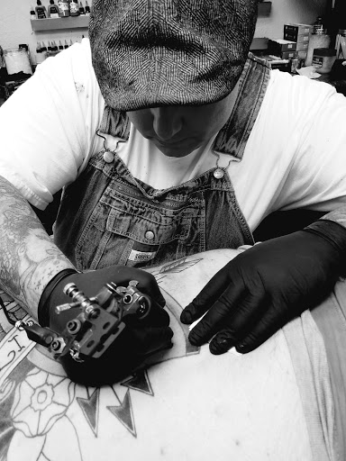 Tattoo Shop, 2705 W Wall St, Midland, TX 79701, USA, 