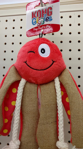 Pet Supply Store «Pet Supplies Plus», reviews and photos, 11054 Lee Hwy, Fairfax, VA 22030, USA