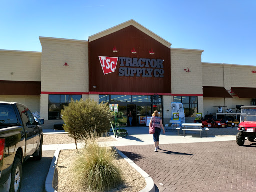 Home Improvement Store «Tractor Supply Co.», reviews and photos, 10545 E Main St, Apache Junction, AZ 85120, USA