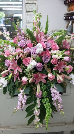 Florist «McBride Florist», reviews and photos, 805 6th Ave SE, Decatur, AL 35601, USA