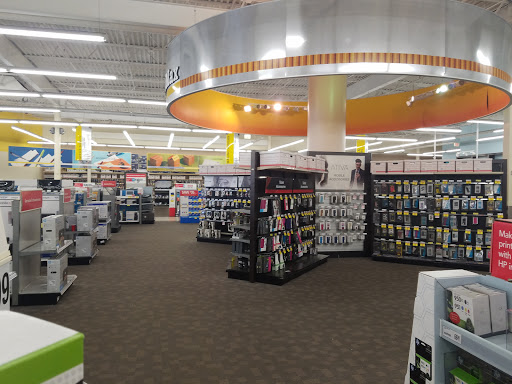 Office Supply Store «OfficeMax», reviews and photos, 2255 Howard St, Evanston, IL 60202, USA