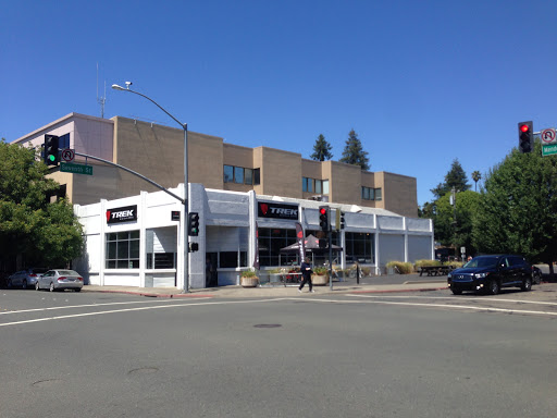 Bicycle Store «Trek Bicycle Santa Rosa Downtown», reviews and photos, 512 Mendocino Ave, Santa Rosa, CA 95401, USA