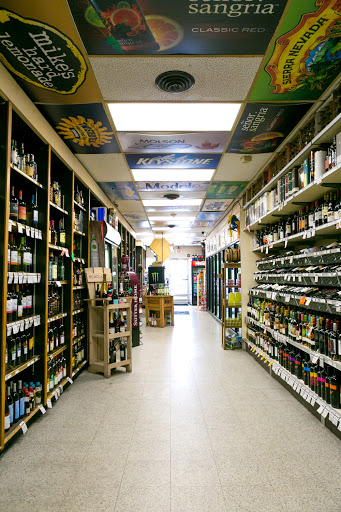 Liquor Store «Hidden Lake Liquors and Bar», reviews and photos, 2011 NJ-27, Somerset, NJ 08873, USA