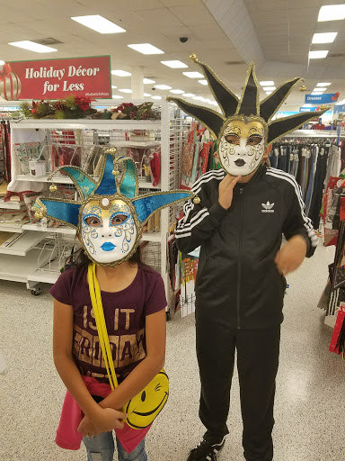 Clothing Store «Ross Dress for Less», reviews and photos, 151 N McDowell Blvd, Petaluma, CA 94954, USA