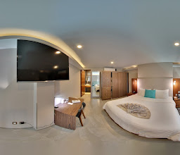 J. Towers Hotel photo