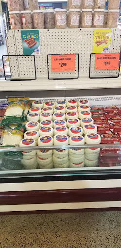 Grocery Store «Super Mercados El Guero», reviews and photos, 850 N Farnsworth Ave, Aurora, IL 60505, USA