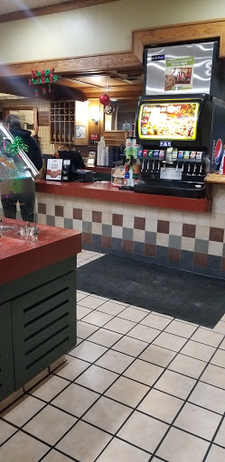 Pizza Restaurant «Round Table Pizza», reviews and photos, 7732 Limonite Ave, Riverside, CA 92509, USA