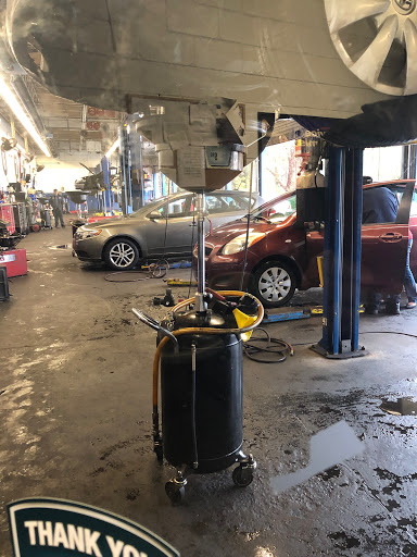 Auto Parts Store «Pep Boys Auto Parts & Service», reviews and photos, 2904 Concord Pike, Talleyville, DE 19803, USA