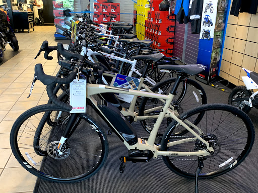 Yamaha Motorcycle Dealer «Triumph Yamaha of Warren», reviews and photos, 4867 Mahoning Ave, Warren, OH 44483, USA