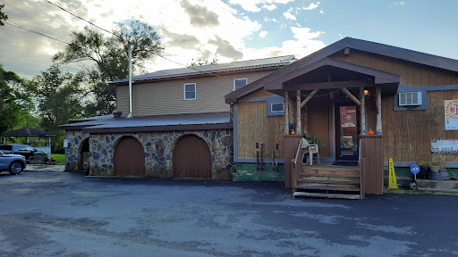 Tobacco Shop «Akwaks Smoke Shop», reviews and photos, 640 NY-37, Hogansburg, NY 13655, USA