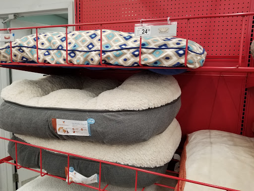 Pet Supply Store «Petco Animal Supplies», reviews and photos, 11620 W 95th St, Overland Park, KS 66214, USA