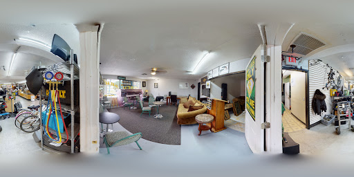 Pawn Shop «Fifth Avenue Jewelry & Pawn», reviews and photos, 8201 US-19, Port Richey, FL 34668, USA