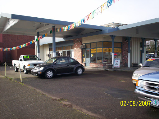 Used Car Dealer «D & M Auto Sales», reviews and photos, 240 NW 4th St, Corvallis, OR 97330, USA