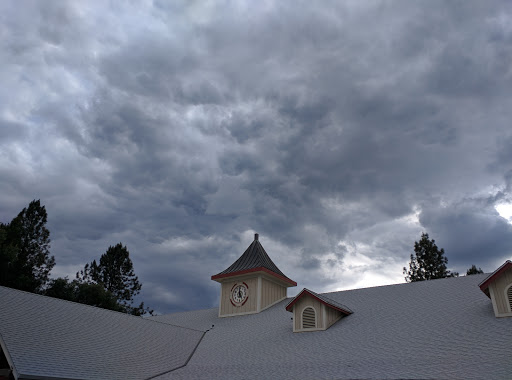 Grocery Store «Holiday Market», reviews and photos, 16981 Placer Hills Rd # A8, Meadow Vista, CA 95722, USA