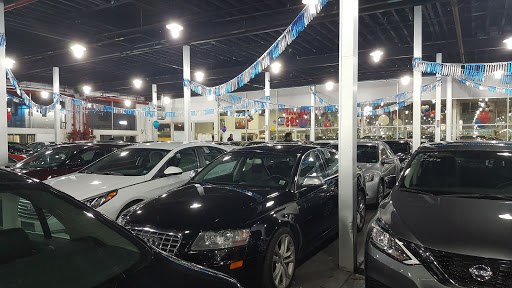 Used Car Dealer «Queens Auto Mall Auction House», reviews and photos, 134-01 Atlantic Ave, Richmond Hill, NY 11418, USA