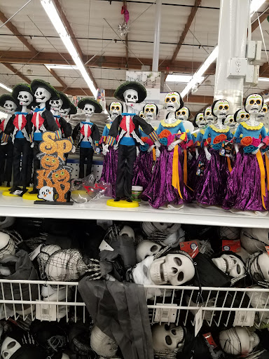 Sporting Goods Store «Big 5 Sporting Goods - Covina», reviews and photos, 543 N Azusa Ave, Covina, CA 91722, USA