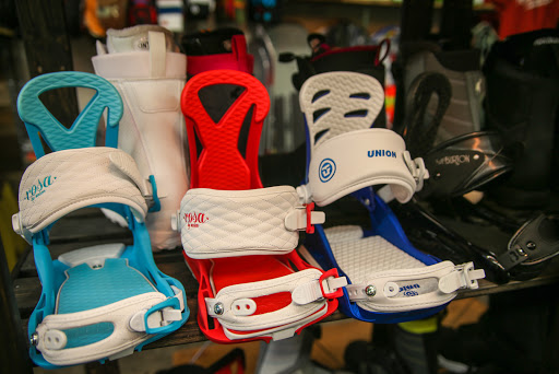 Snowboard Shop «The Vault - Snowboards & Skateboards», reviews and photos, 227 G St, Davis, CA 95616, USA