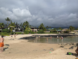 Keiki Beach'in fotoğrafı küçük koy ile birlikte