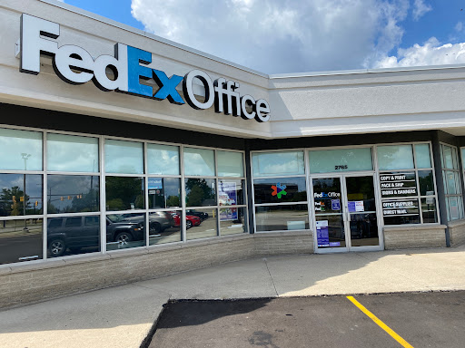 FedEx Office Print & Ship Center, 2785 University Dr, Auburn Hills, MI 48326, USA, 