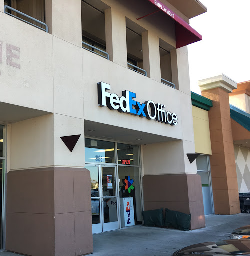 Print Shop «FedEx Office Print & Ship Center», reviews and photos, 3898 Mowry Ave, Fremont, CA 94538, USA