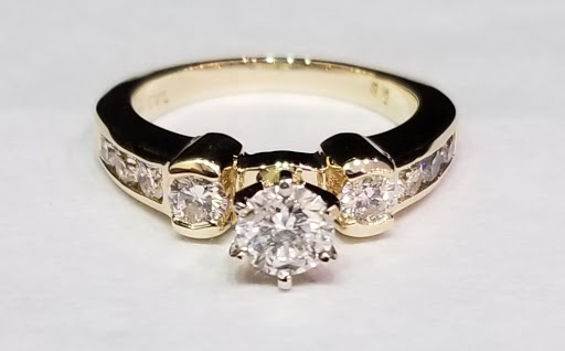 Jewelry Store «Zales - The Diamond Store», reviews and photos, 2499 Futura Parkway, Plainfield, IN 46168, USA