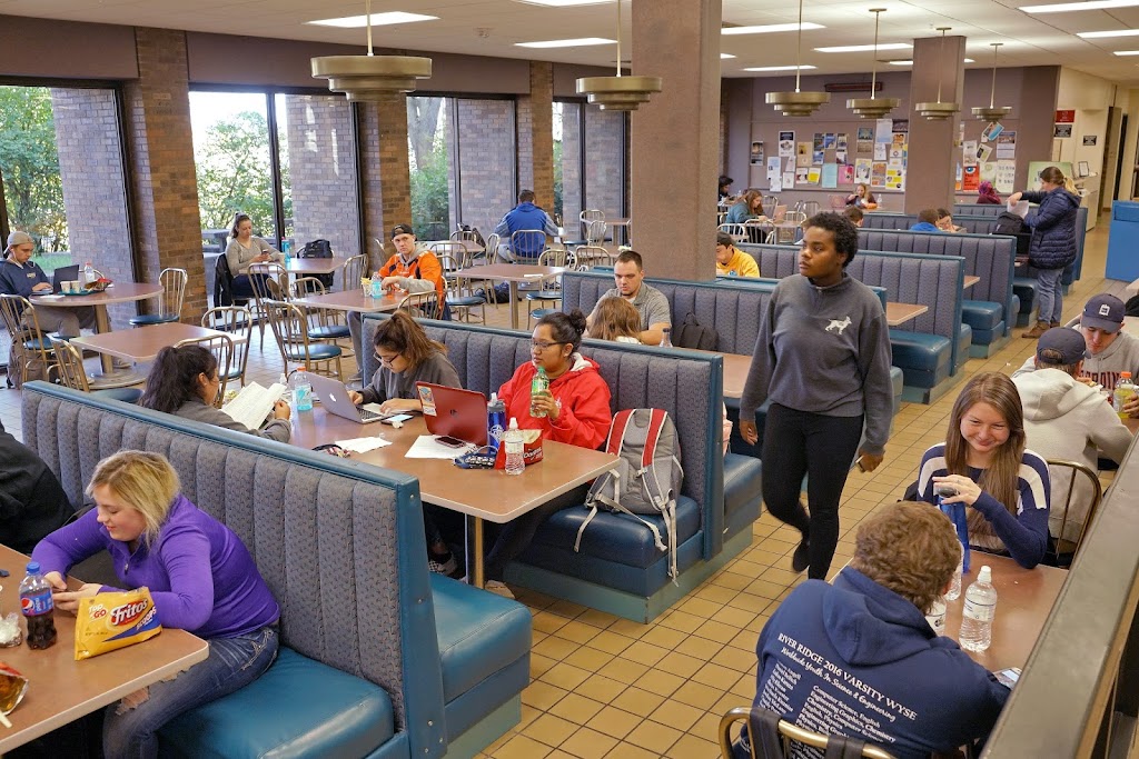 Augustana College Dining Services - Gus's Snack Bar 61201