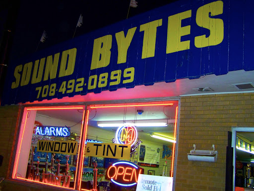 Car Stereo Store «Soundbytes Automotive Electronics,Inc», reviews and photos, 328 W N Ave, Northlake, IL 60164, USA