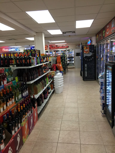 Liquor Store «South End Liquors», reviews and photos, 1755 S Main St, Fall River, MA 02724, USA