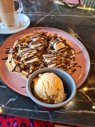 Reviews of Coffee and Cream in Reading - Coffee shop