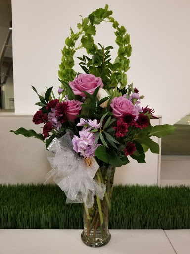 Florist «Event Connoisseur Flowers & Gifts», reviews and photos, 39 New London Turnpike #116, Glastonbury, CT 06033, USA