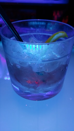 Asian Fusion Restaurant «Trio Club», reviews and photos, 909 E Burnside St, Portland, OR 97214, USA